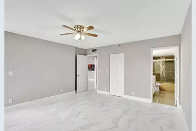2200 S Cypress Bend Drive #707, Pompano Beach, FL 33069 - Photo 7