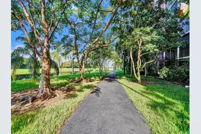2200 S Cypress Bend Drive #707, Pompano Beach, FL 33069 - Photo 27