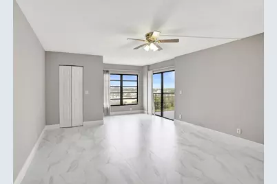 2200 S Cypress Bend Drive #707, Pompano Beach, FL 33069 - Photo 9