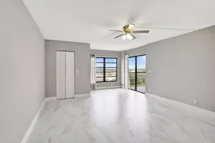 2200 S Cypress Bend Dr, Pompano Beach, FL 33069 - Photo 9