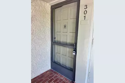 4090 Tivoli Court #301, Lake Worth, FL 33467 - Photo 3