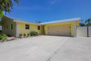 384 NW 23rd St, Boca Raton, FL 33431 - Photo 39