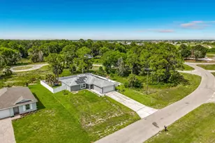 5042 SE Tradewinds Cir, Labelle, FL 33935 - Photo 15