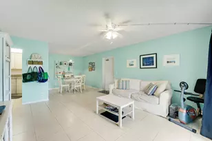 1112 Green Pine Blvd, West Palm Beach, FL 33409 - Photo 3