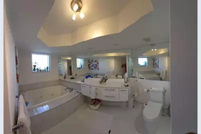 16425 Collins Avenue #818, Sunny Isles Beach, FL 33160 - Photo 31
