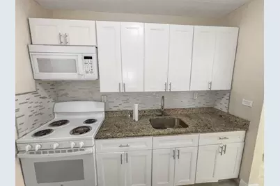 3045 NW 68th Street NW, Miami, FL 33147 - Photo 7