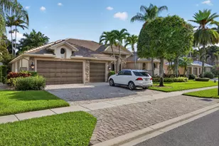 10715 Versailles Blvd, Wellington, FL 33449 - Photo 3