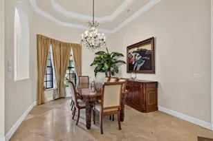 10715 Versailles Blvd, Wellington, FL 33449 - Photo 9