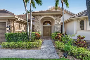 10715 Versailles Blvd, Wellington, FL 33449 - Photo 5