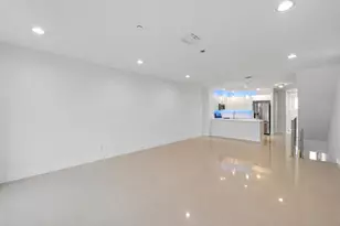 832 NE 19th Ave, Fort Lauderdale, FL 33304 - Photo 7