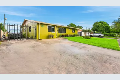 1310 SW 7th Avenue, Deerfield Beach, FL 33441 - Photo 3