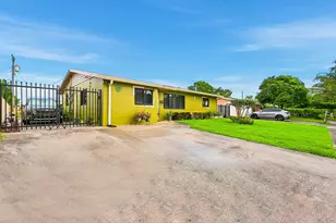 1310 SW 7th Ave, Deerfield Beach, FL 33441 - Photo 3