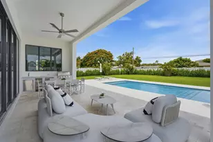 261 NW 8th St, Boca Raton, FL 33432 - Photo 35