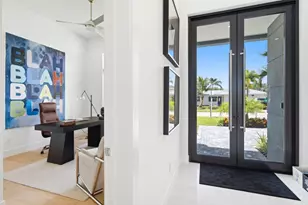 261 NW 8th St, Boca Raton, FL 33432 - Photo 5