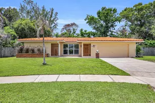 191 SW Ivanhoe Ct, Port Saint Lucie, FL 34983 - Photo 1