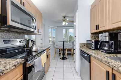 12900 SW 13th Street #403E, Pembroke Pines, FL 33027 - Photo 9