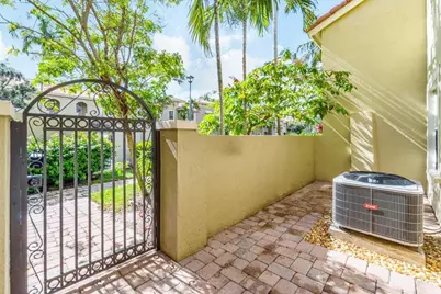 406 Lake Monterey Circle, Boynton Beach, FL 33426 - Photo 23