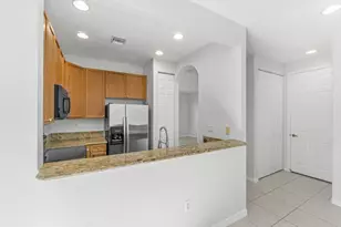 406 Lake Monterey Cir, Boynton Beach, FL 33426 - Photo 11