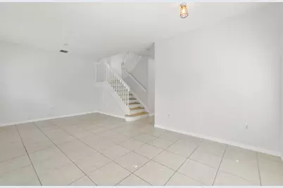 406 Lake Monterey Circle, Boynton Beach, FL 33426 - Photo 5