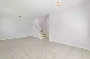 406 Lake Monterey Cir, Boynton Beach, FL 33426 - Photo 5