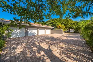 4351 NW 101st Dr, Coral Springs, FL 33065 - Photo 9