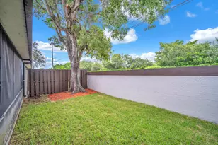 9879 NW 16th Ct, Pembroke Pines, FL 33024 - Photo 25