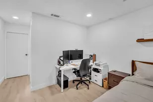 9879 NW 16th Ct, Pembroke Pines, FL 33024 - Photo 13