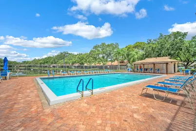 9879 NW 16th Court, Pembroke Pines, FL 33024 - Photo 27