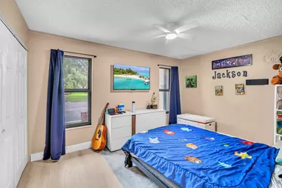 9879 NW 16th Court, Pembroke Pines, FL 33024 - Photo 17