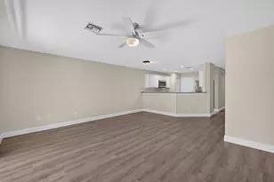 2786 SE Birmingham Dr, Stuart, FL 34994 - Photo 9