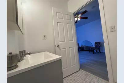 4210 NW 43rd Street, Lauderdale Lakes, FL 33319 - Photo 9
