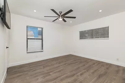 2474 Douglas Avenue, Delray Beach, FL 33444 - Photo 13