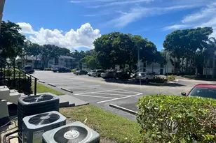 752 Executive Center Dr, West Palm Beach, FL 33401 - Photo 13