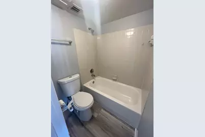 752 Executive Center Drive #110, West Palm Beach, FL 33401 - Photo 11