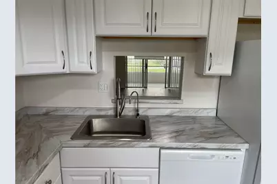 3099 NW 48th Avenue #157, Lauderdale Lakes, FL 33313 - Photo 5