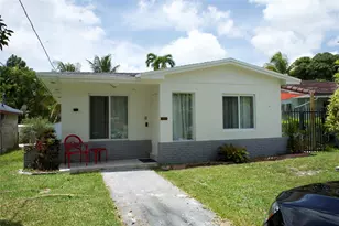 11150 Peachtree Dr, Miami, FL 33161 - Photo 1