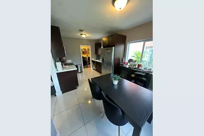 11150 Peachtree Drive, Miami, FL 33161 - Photo 7