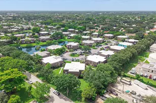 2562 NW 99th Ave, Coral Springs, FL 33065 - Photo 37