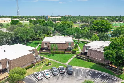 2562 NW 99th Avenue, Coral Springs, FL 33065 - Photo 31