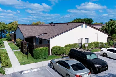 3504 Waterview Circle, Palm Springs, FL 33461 - Photo 3