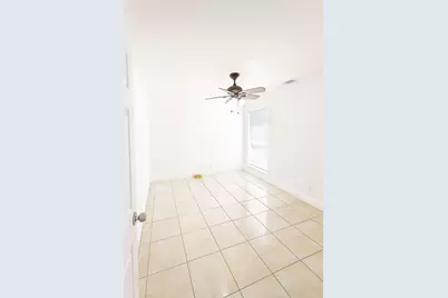 3504 Waterview Circle, Palm Springs, FL 33461 - Photo 13