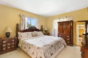827 Caroline Ave, West Palm Beach, FL 33413 - Photo 19