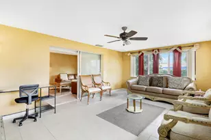 827 Caroline Ave, West Palm Beach, FL 33413 - Photo 17