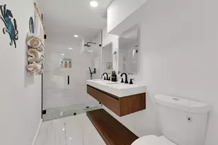 1433 NE 53rd Ct, Pompano Beach, FL 33064 - Photo 7
