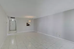 6751 N University Dr, Tamarac, FL 33321 - Photo 9