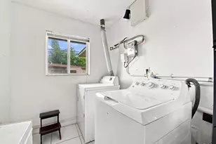 1000 Wyoming Ave, Fort Lauderdale, FL 33312 - Photo 31