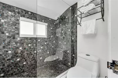 39 Castle Harbor Isle Drive, Fort Lauderdale, FL 33308 - Photo 31