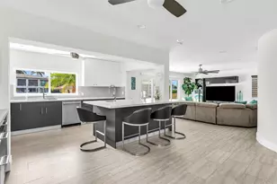 39 Castle Harbor Isle Dr, Fort Lauderdale, FL 33308 - Photo 17