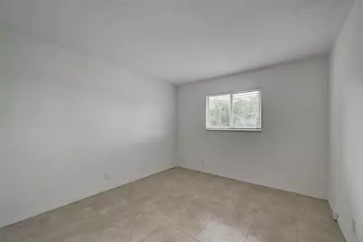 2020 NE 56th Street #204, Fort Lauderdale, FL 33308 - Photo 17