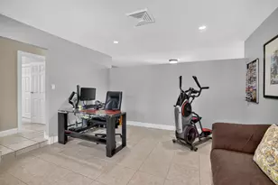 1851 NW 106th Ave, Pembroke Pines, FL 33026 - Photo 21